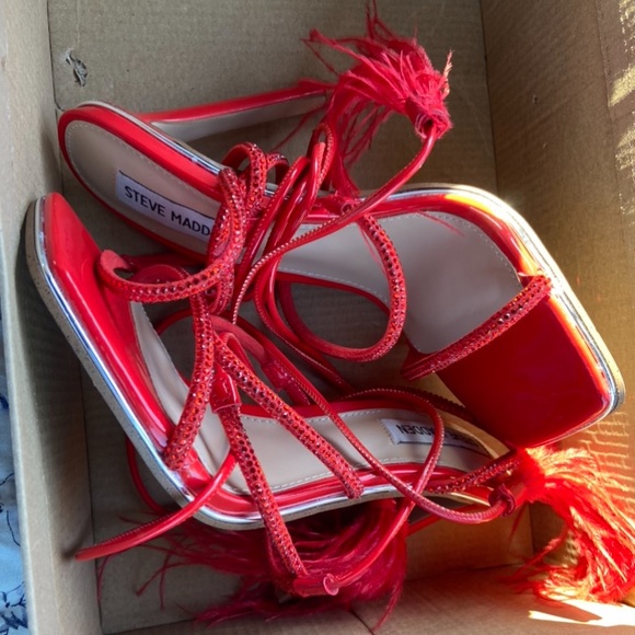 Sexy Red Steve Madden Lace Up Sandal Heels - Picture 5 of 6